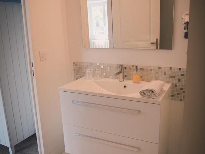Bed & Breakfast La Maison Periot Trevieres