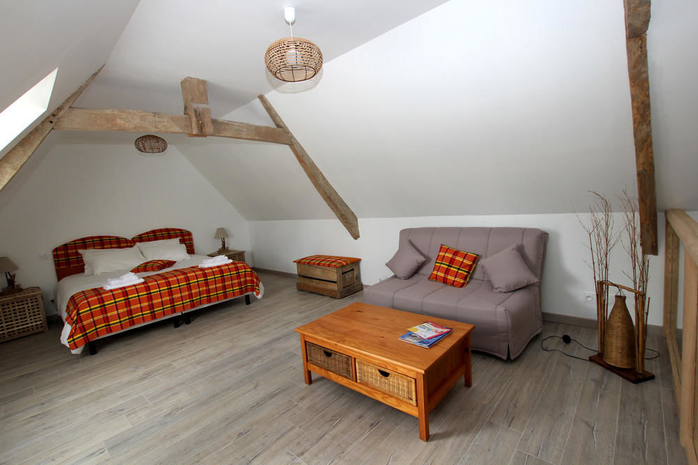 Bed & Breakfast La Maison Periot 4*